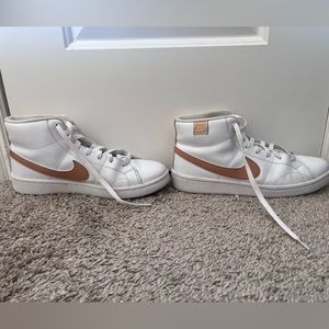 Nike blazers women’s size 10